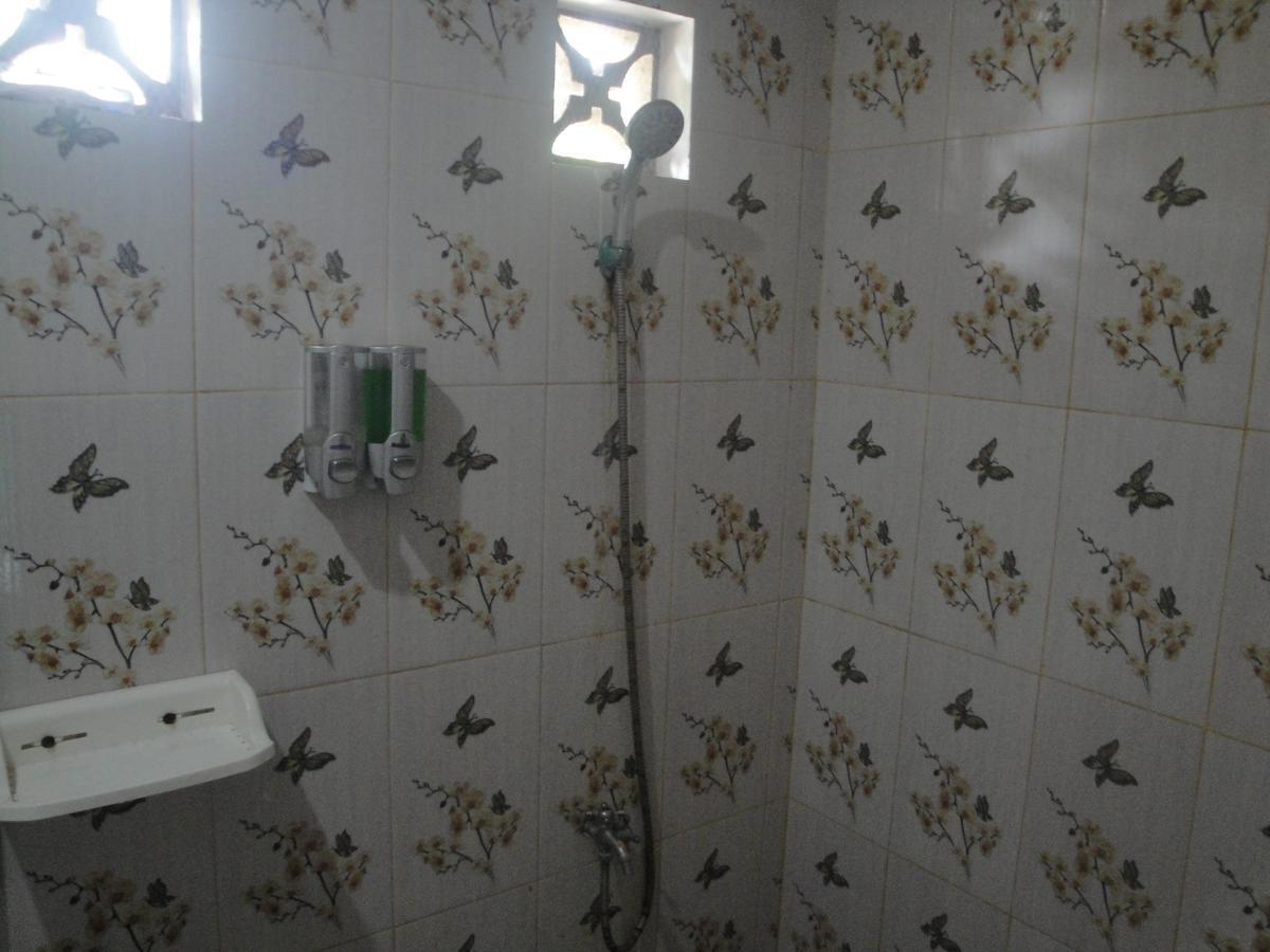 Yoyo'S Hotel Sekongkang Kültér fotó